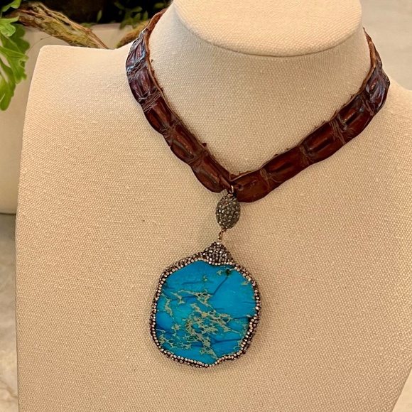 One of a kind - Alligator and Jasper Choker.... - Picture 1 of 2